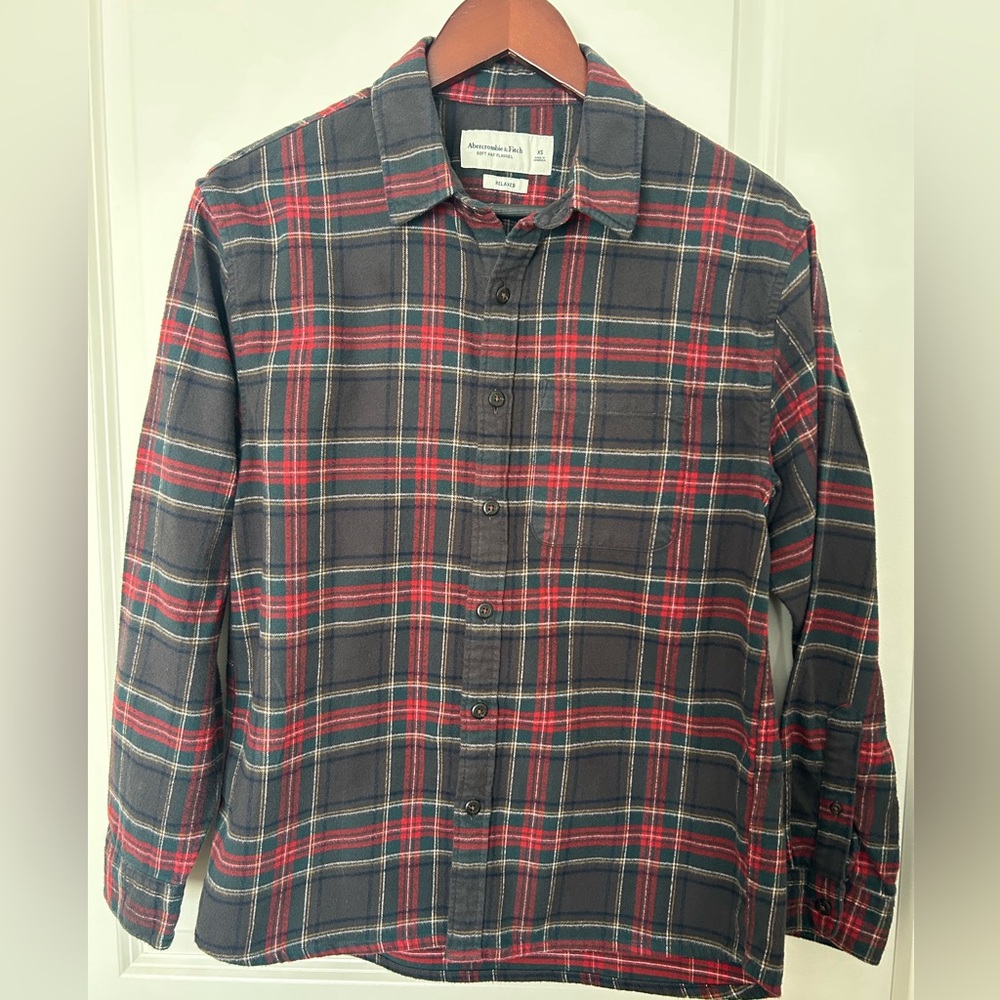 Men’s Abercrombie and Fitch Plaid Flannel Button Down Size XS